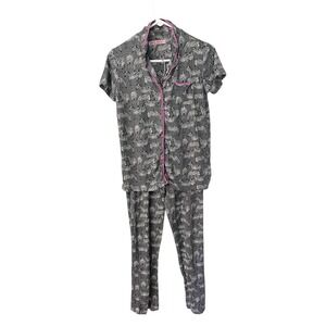 Emme Jordan Womens Small Short Sleeve Pajama Set Gray Pink Zebra Safari Animals